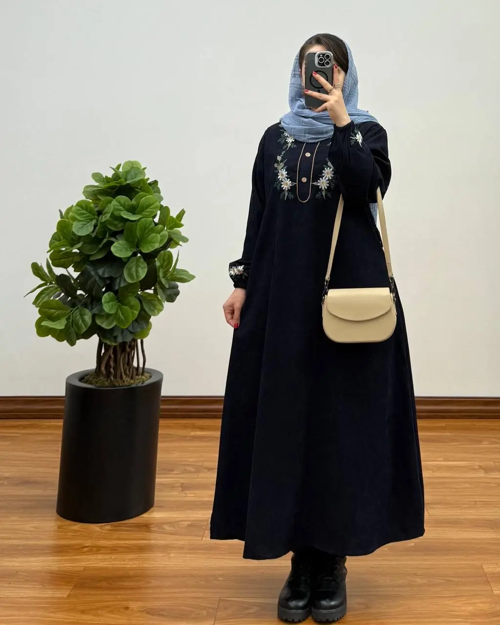 مانتو شهربانو کبریتی طرح گل